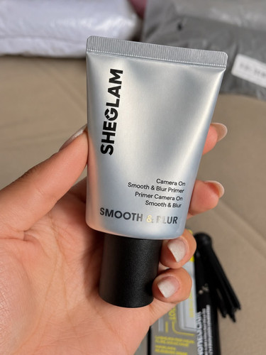 پرایمر camera on مدل smooth & blur حجم ۱۲ میل